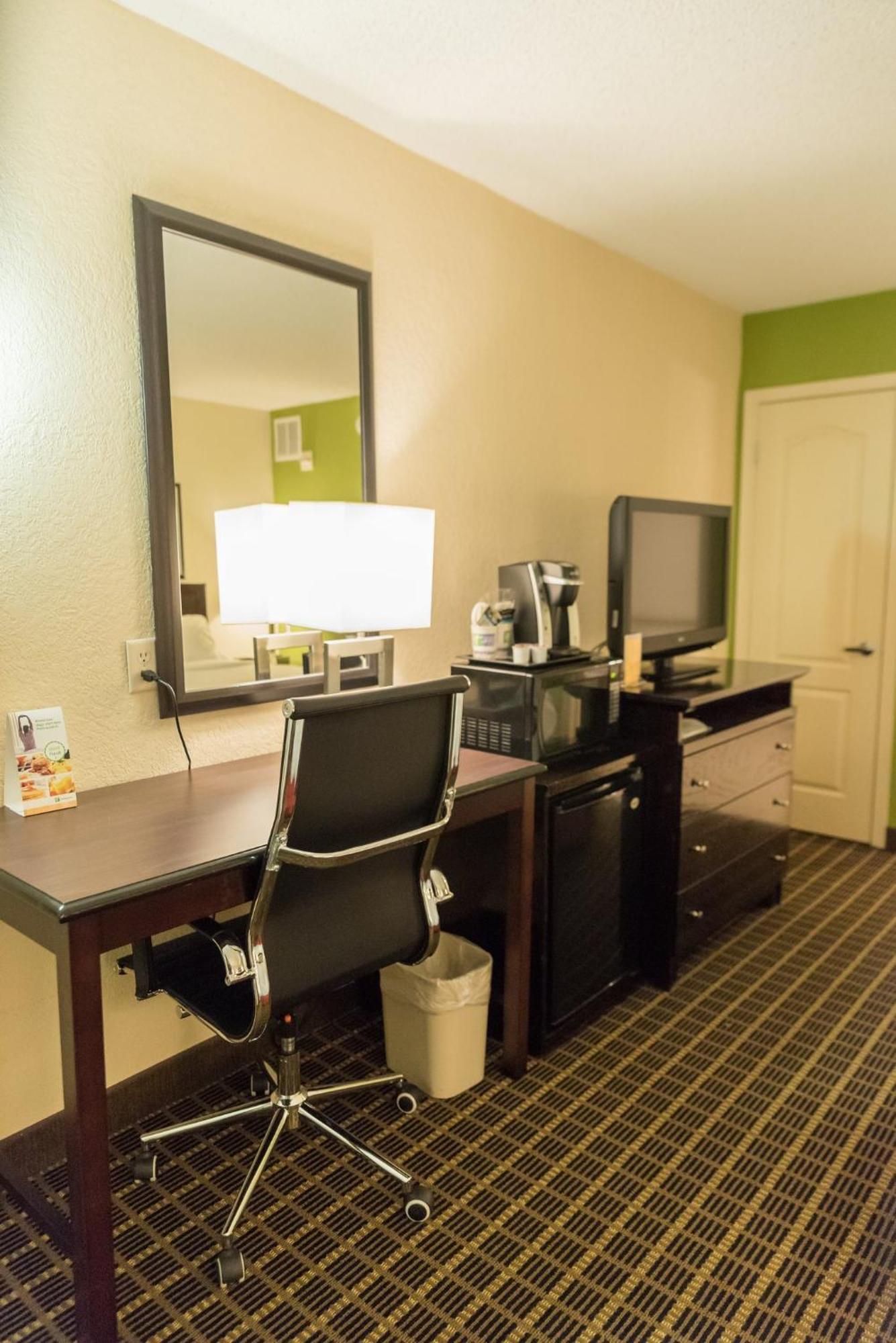 Holiday Inn Hazlet By Ihg Екстериор снимка